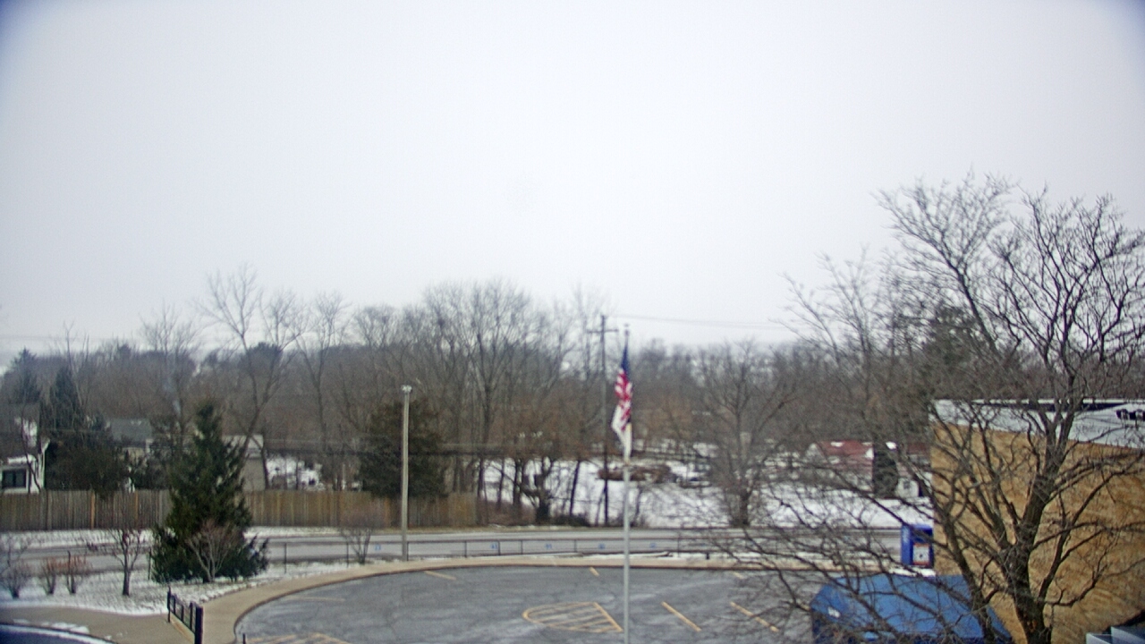 Thumbnail for current weather camera view from Grass Lake School District 36 in Antioch, Illinois