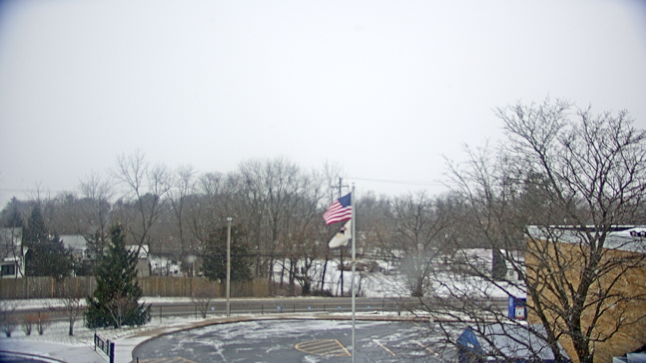 Thumbnail for current weather camera view from Grass Lake School District 36 in Antioch, Illinois
