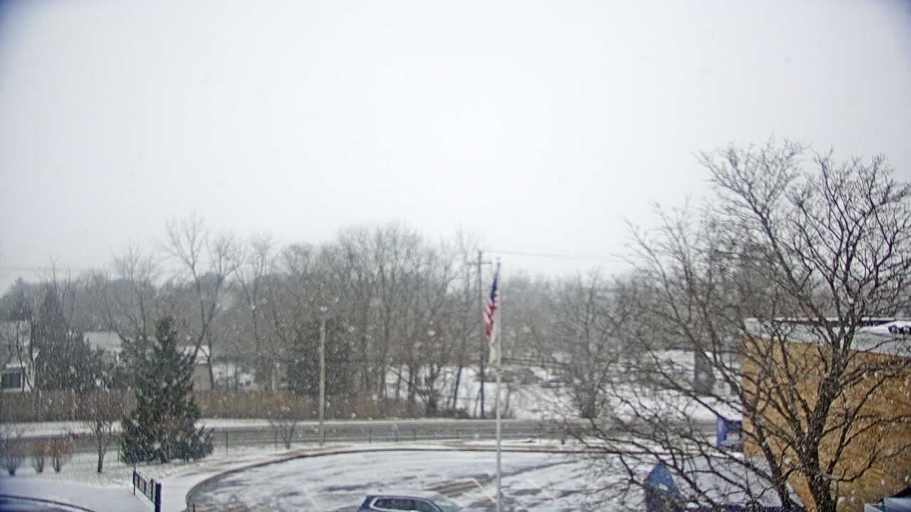 Thumbnail for current weather camera view from Grass Lake School District 36 in Antioch, Illinois