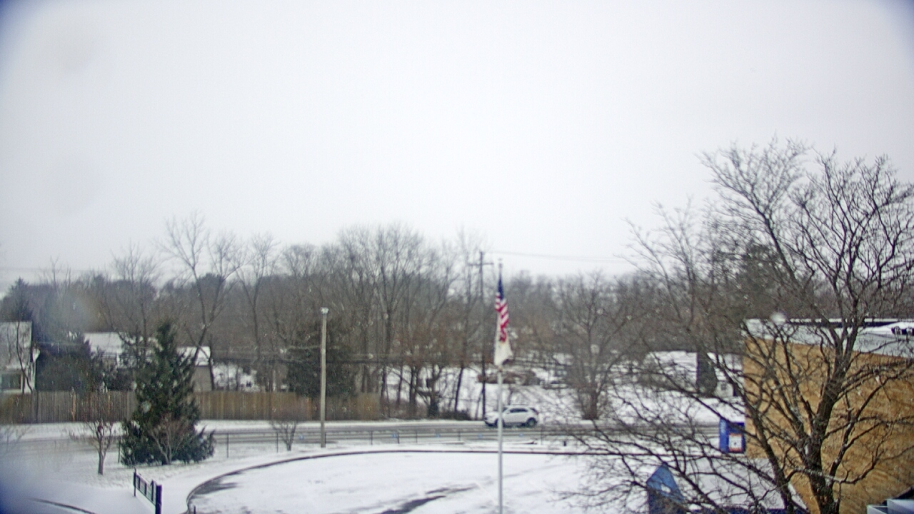 Thumbnail for current weather camera view from Grass Lake School District 36 in Antioch, Illinois