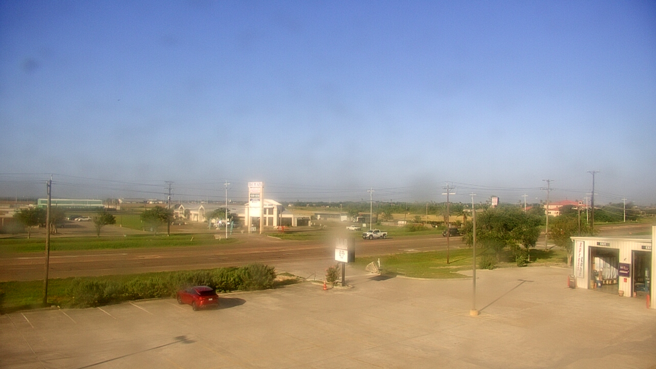 Thumbnail for current weather camera view from AOC Auto Parts in Corpus Christi, Texas