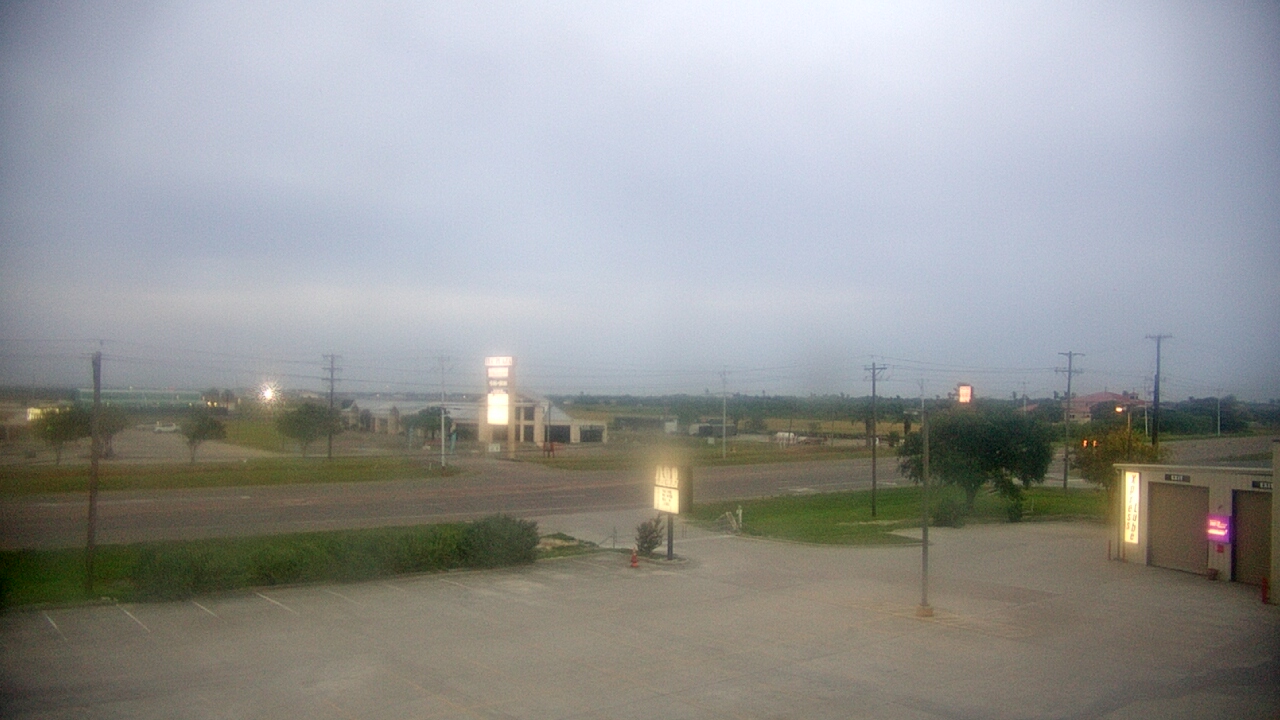 Thumbnail for current weather camera view from AOC Auto Parts in Corpus Christi, Texas