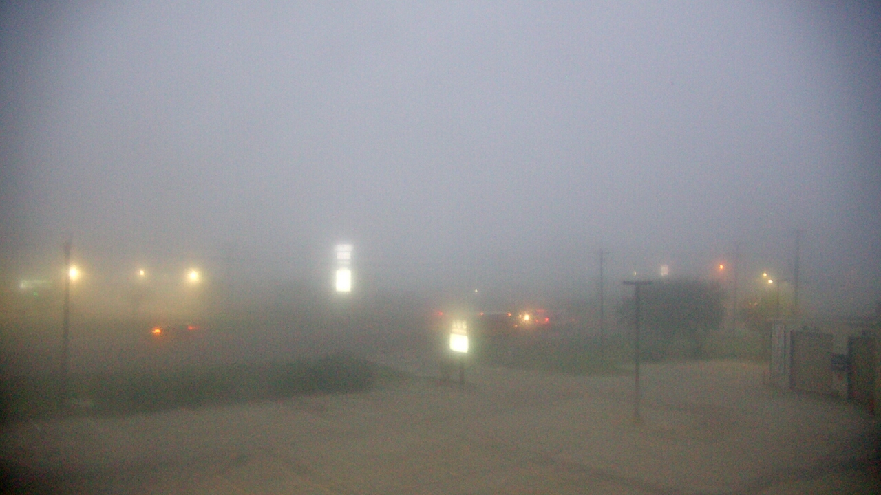 Thumbnail for current weather camera view from AOC Auto Parts in Corpus Christi, Texas