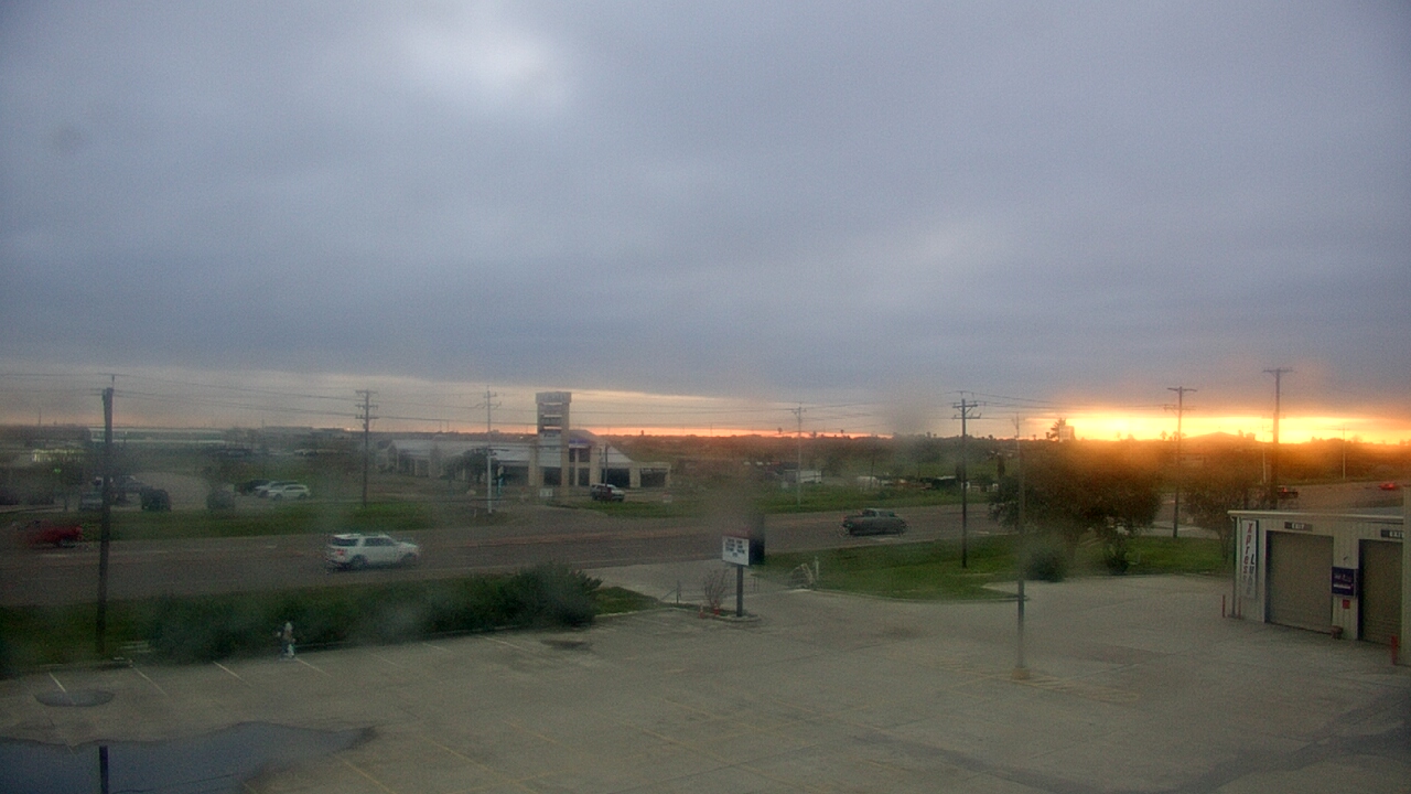 Thumbnail for current weather camera view from AOC Auto Parts in Corpus Christi, Texas