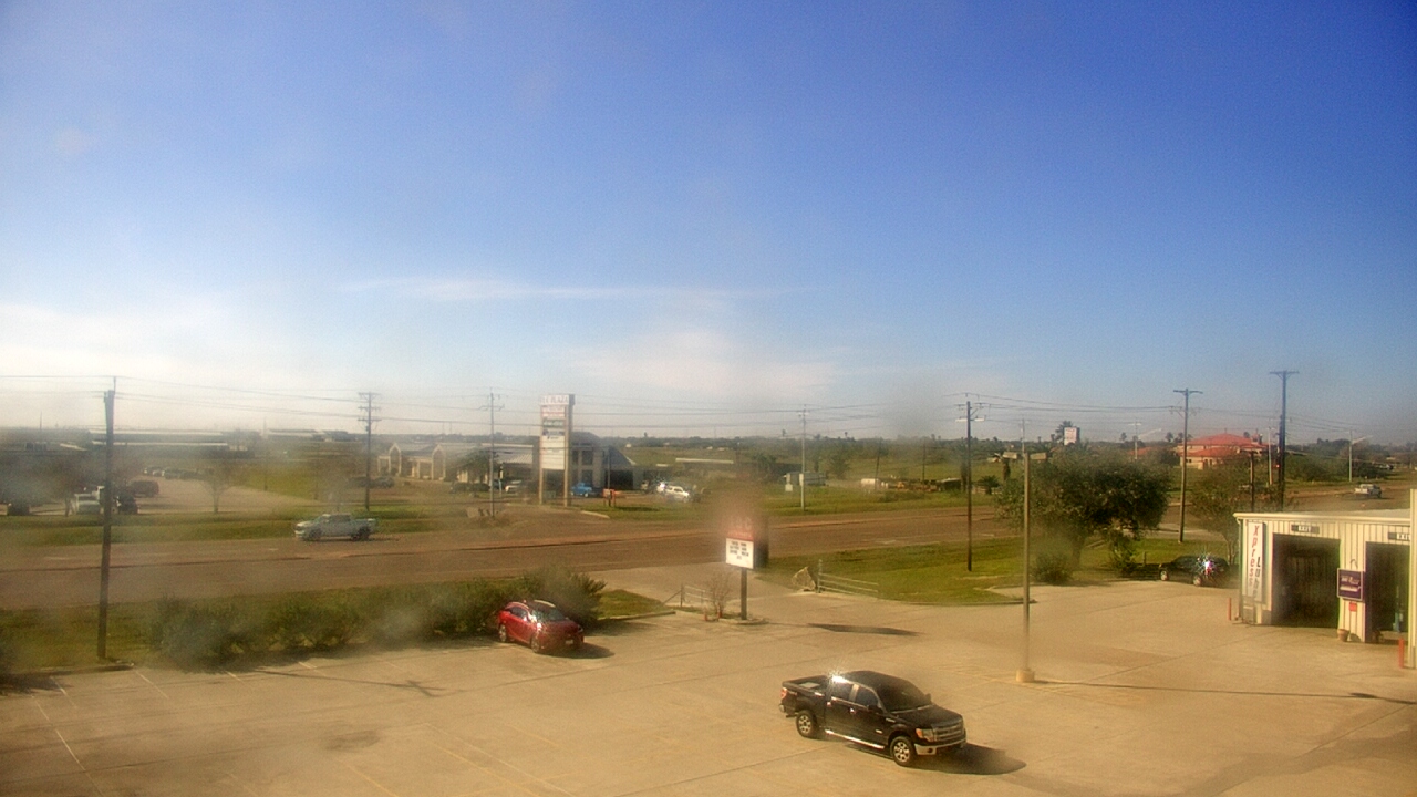 Thumbnail for current weather camera view from AOC Auto Parts in Corpus Christi, Texas