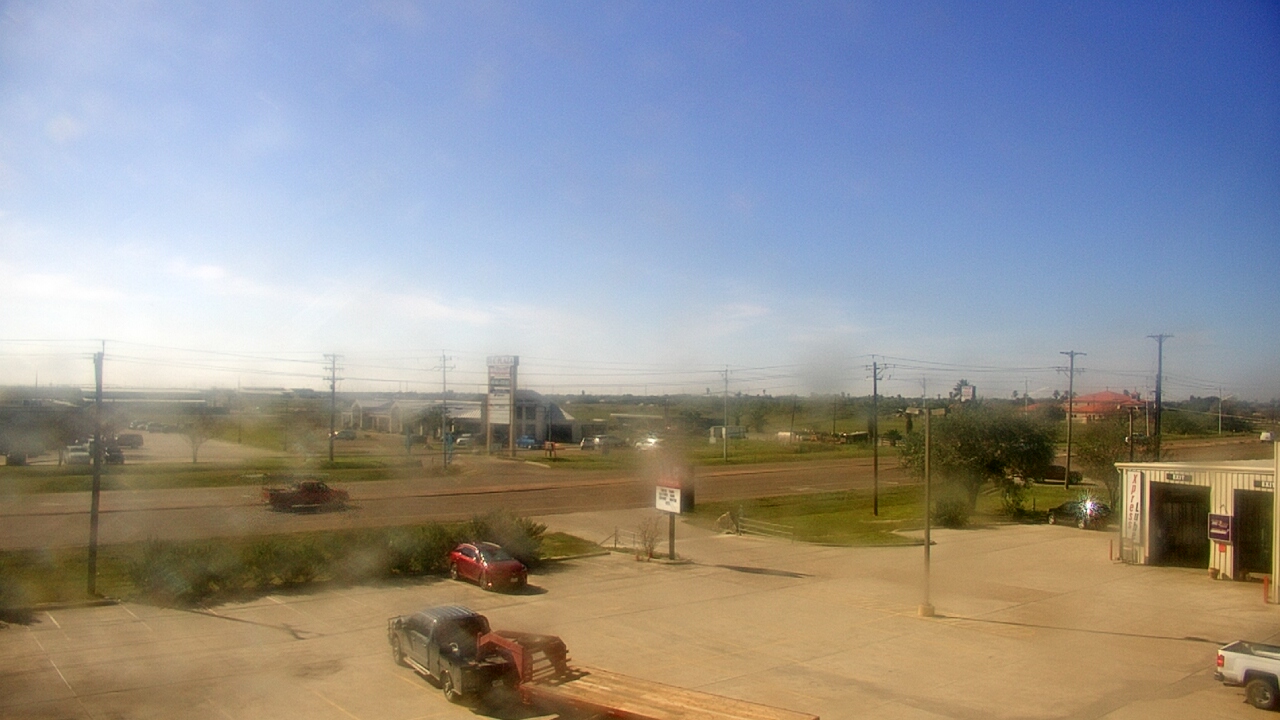 Thumbnail for current weather camera view from AOC Auto Parts in Corpus Christi, Texas