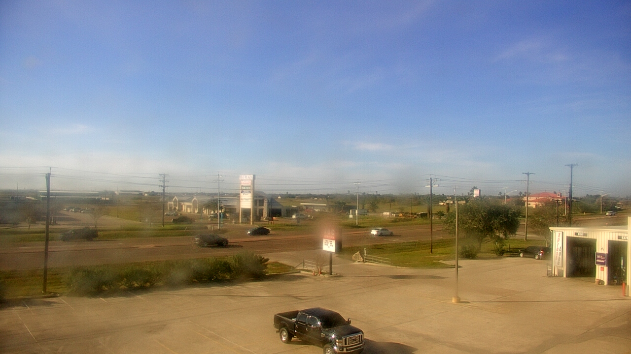 Thumbnail for current weather camera view from AOC Auto Parts in Corpus Christi, Texas