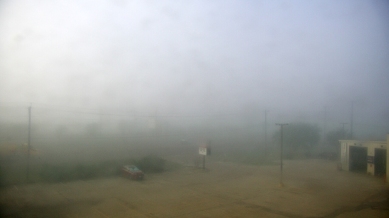 Thumbnail for current weather camera view from AOC Auto Parts in Corpus Christi, Texas