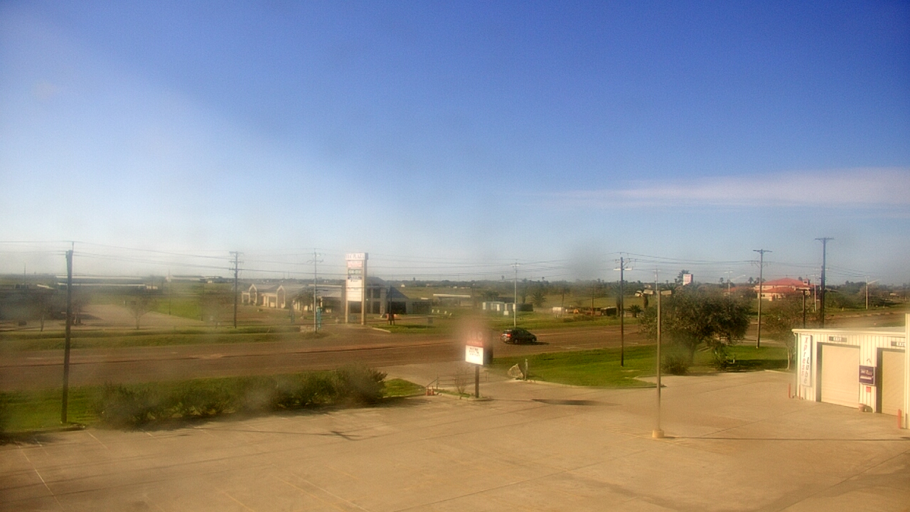 Thumbnail for current weather camera view from AOC Auto Parts in Corpus Christi, Texas