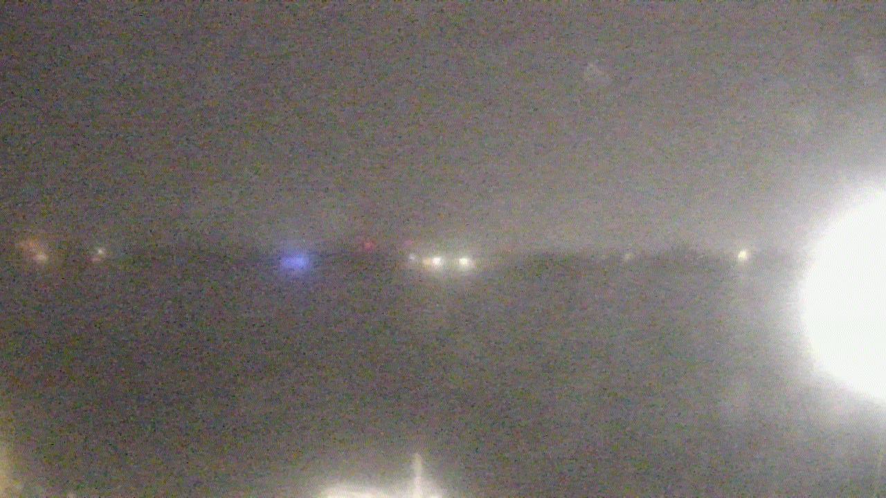 Thumbnail for current weather camera view from SBPG Port Ship Service Arabi in Arabi, Louisiana