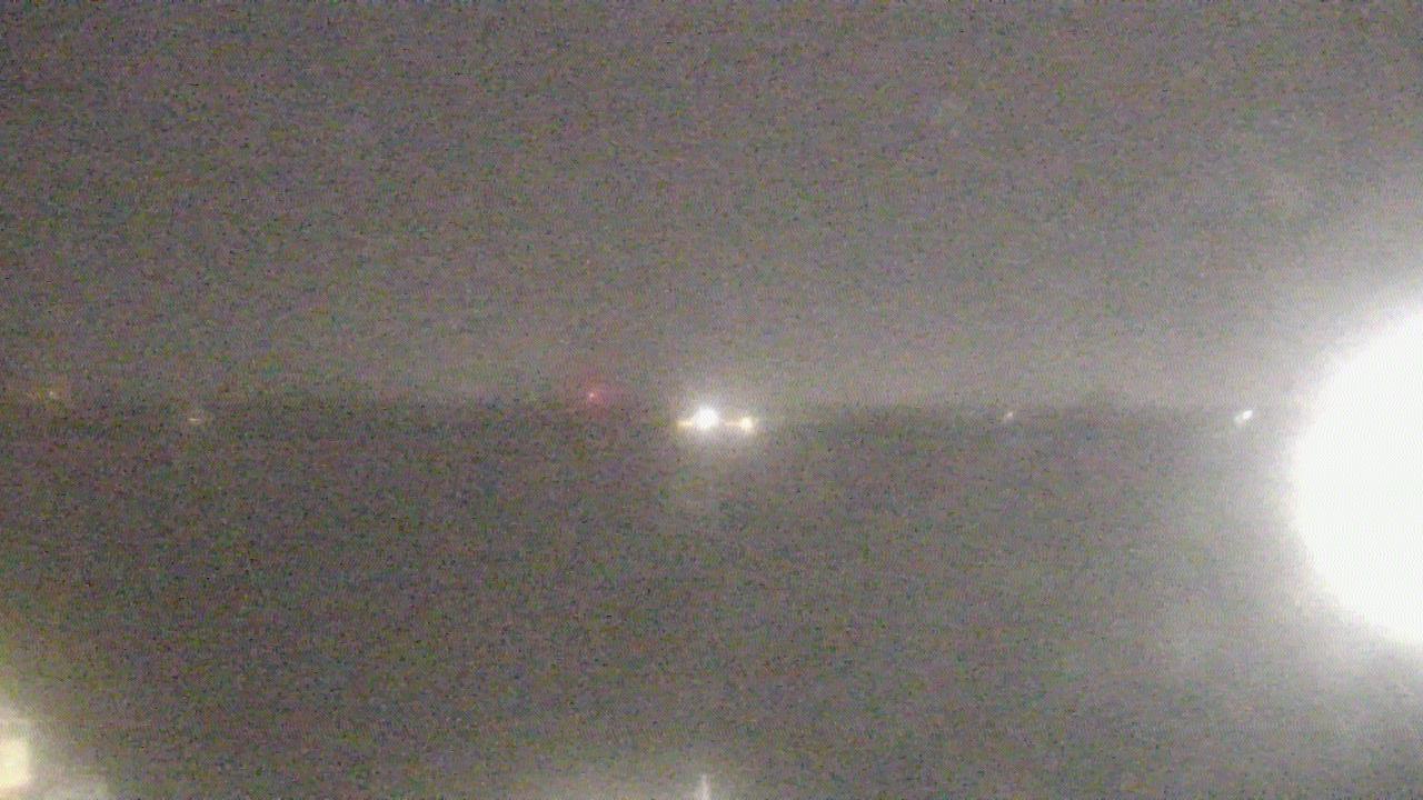 Thumbnail for current weather camera view from SBPG Port Ship Service Arabi in Arabi, Louisiana