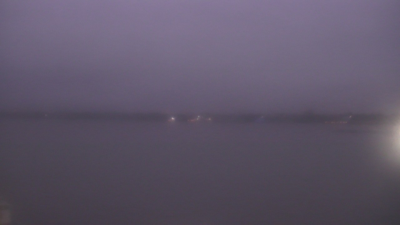 Thumbnail for current weather camera view from SBPG Port Ship Service Arabi in Arabi, Louisiana