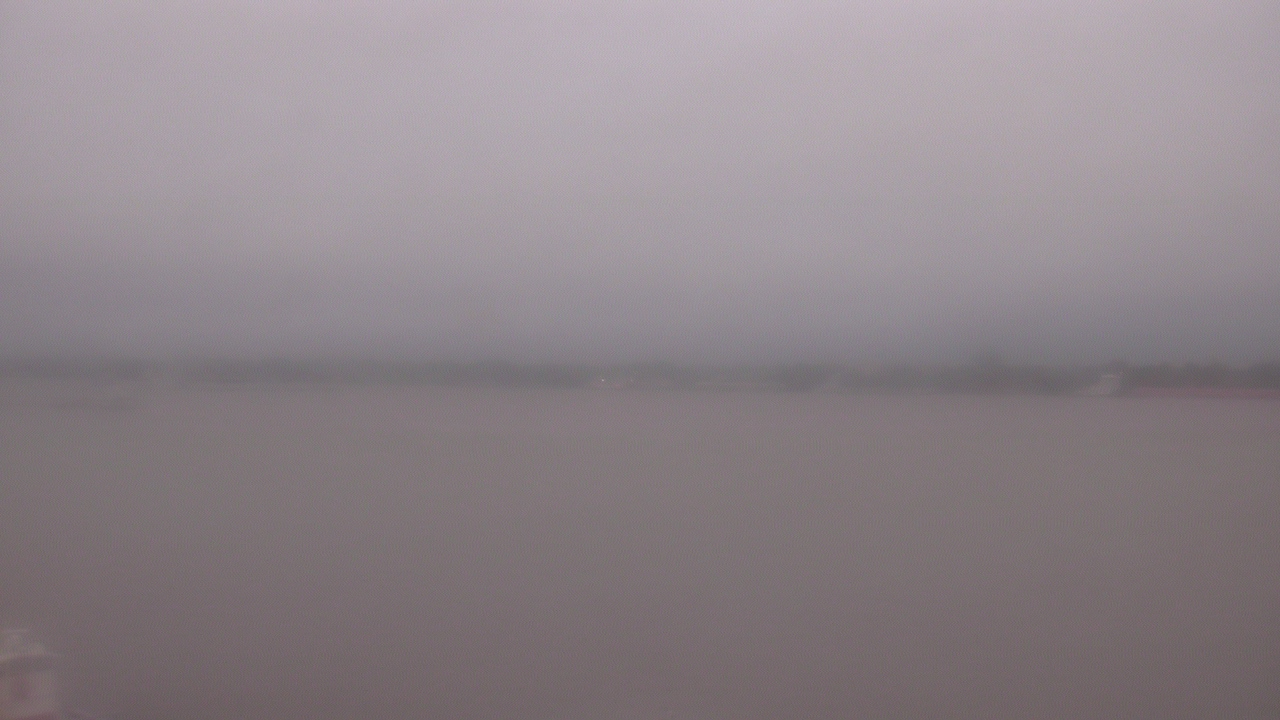 Thumbnail for current weather camera view from SBPG Port Ship Service Arabi in Arabi, Louisiana