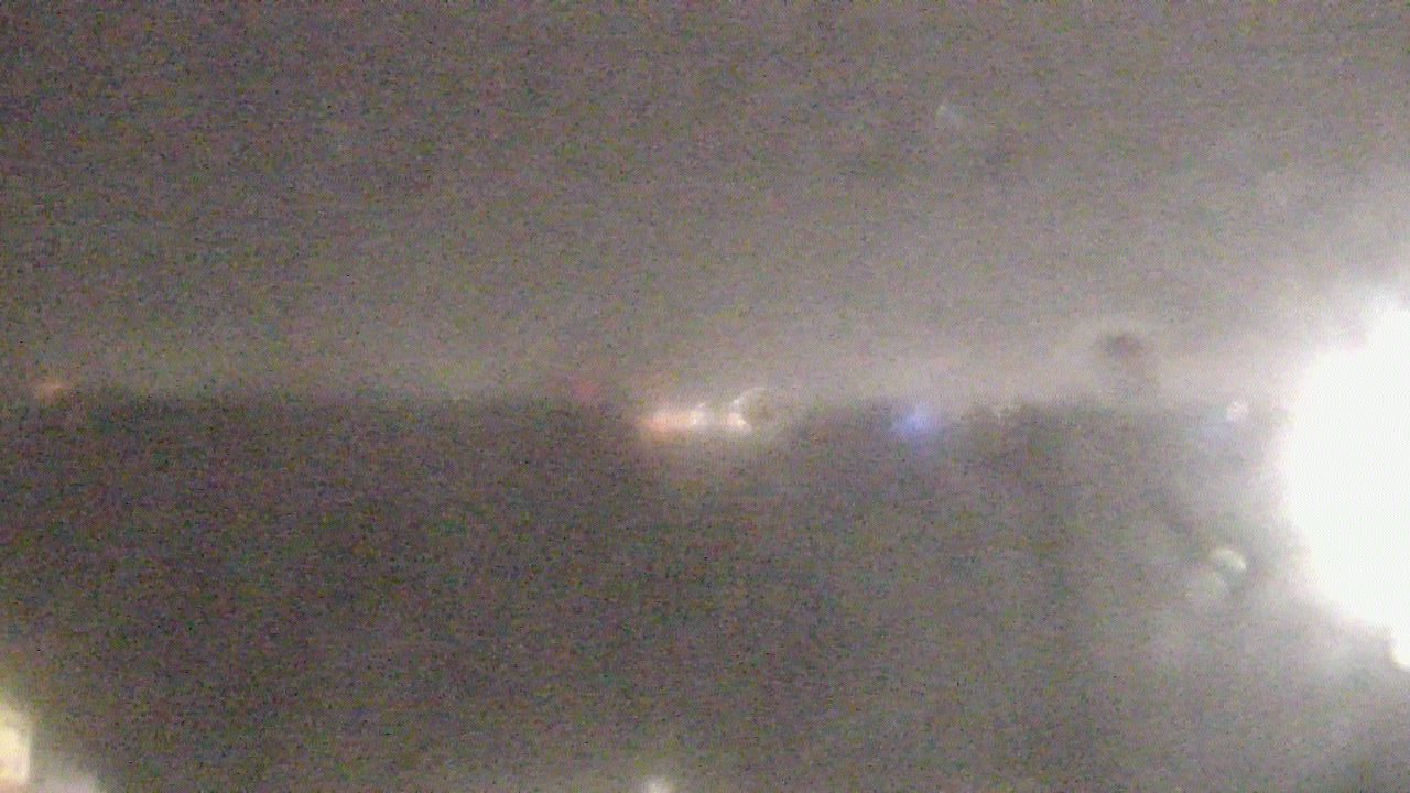 Thumbnail for current weather camera view from SBPG Port Ship Service Arabi in Arabi, Louisiana