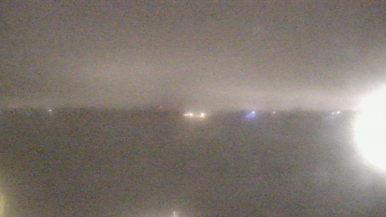 Thumbnail for current weather camera view from SBPG Port Ship Service Arabi in Arabi, Louisiana