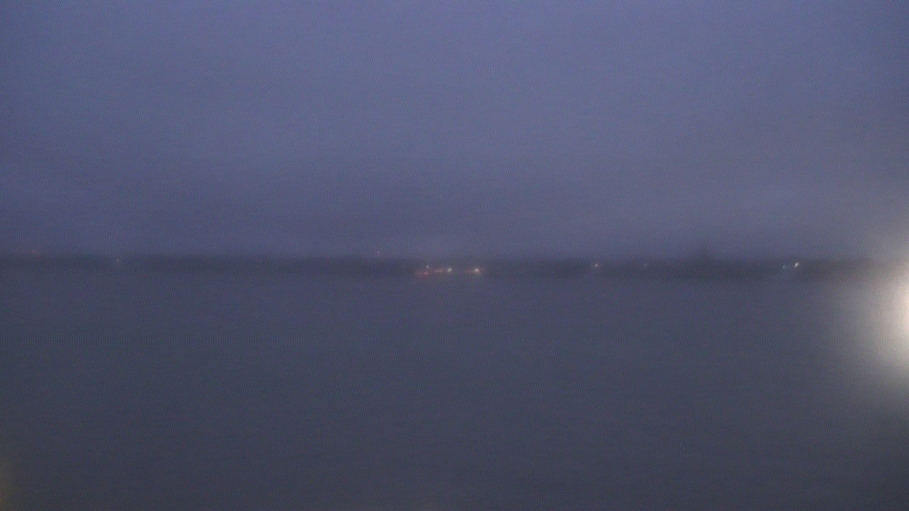 Thumbnail for current weather camera view from SBPG Port Ship Service Arabi in Arabi, Louisiana