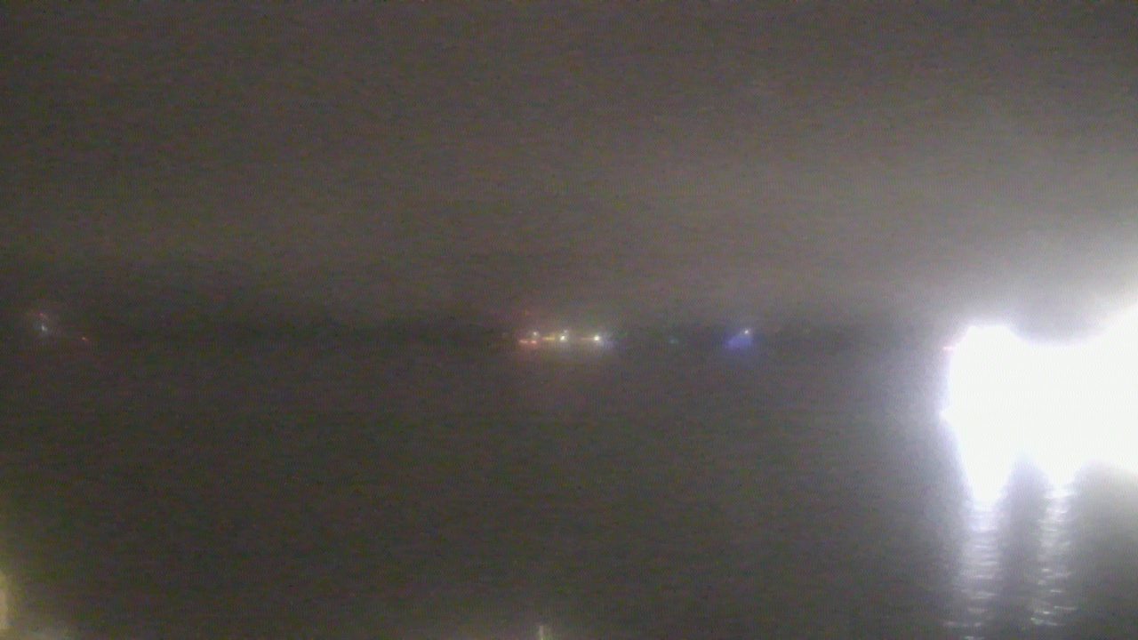 Thumbnail for current weather camera view from SBPG Port Ship Service Arabi in Arabi, Louisiana