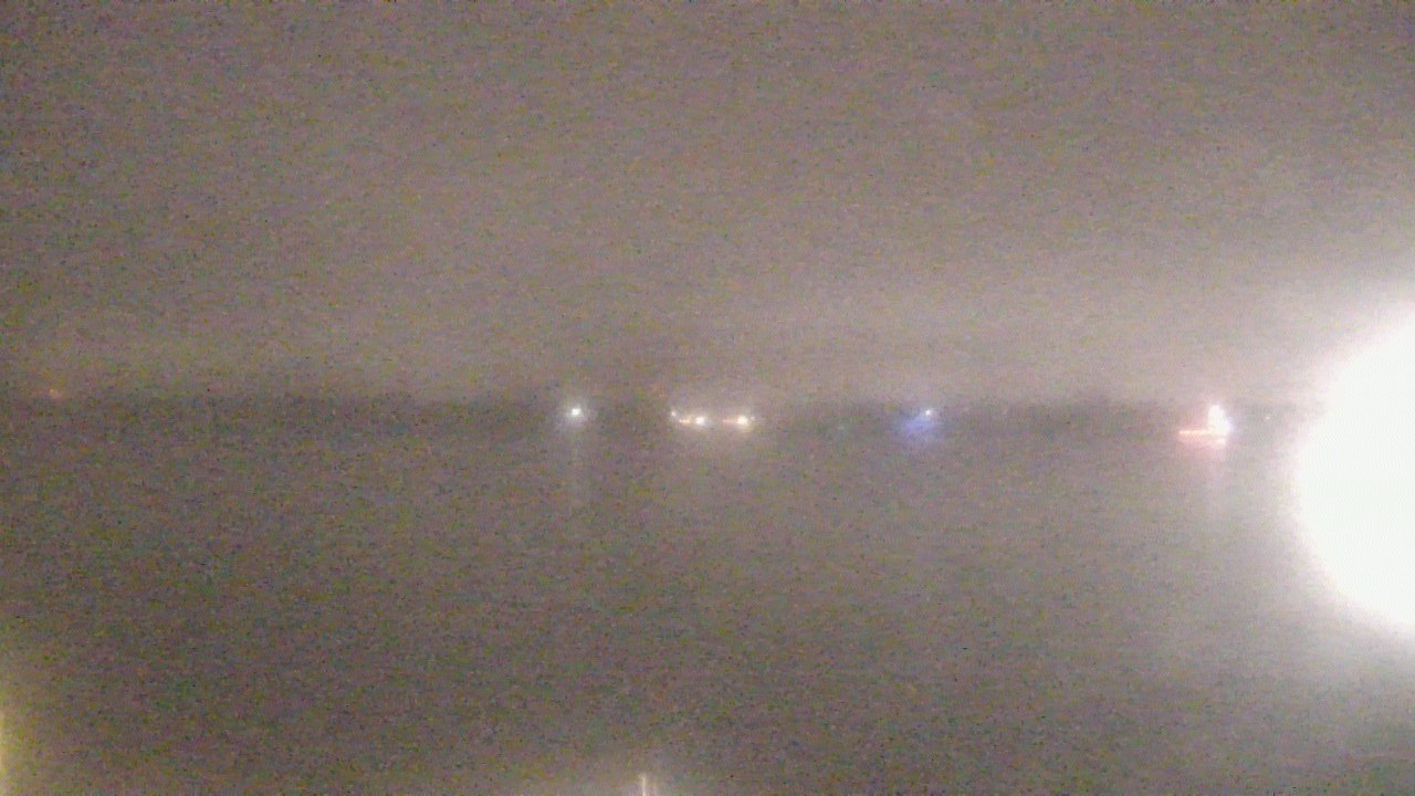 Thumbnail for current weather camera view from SBPG Port Ship Service Arabi in Arabi, Louisiana