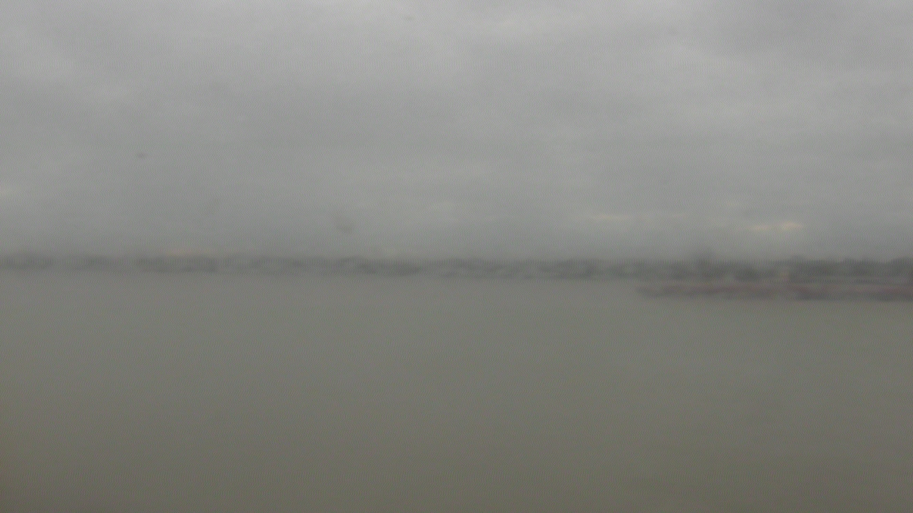 Thumbnail for current weather camera view from SBPG Port Ship Service Arabi in Arabi, Louisiana