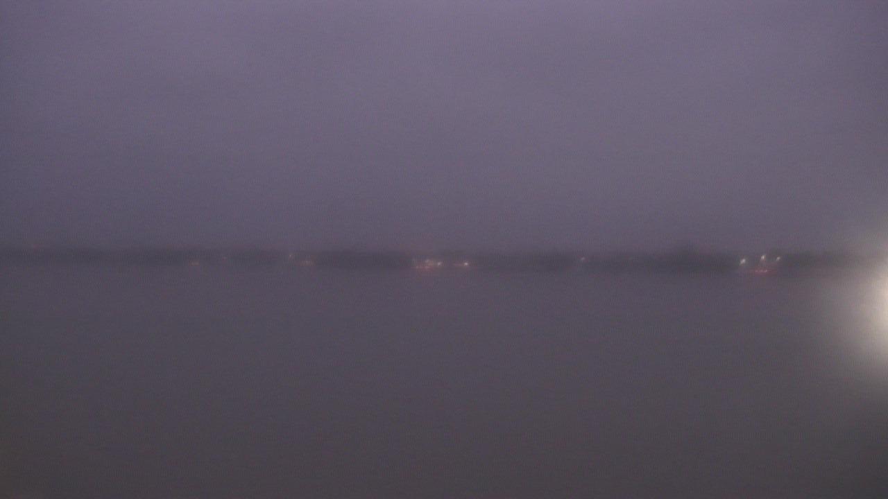 Thumbnail for current weather camera view from SBPG Port Ship Service Arabi in Arabi, Louisiana