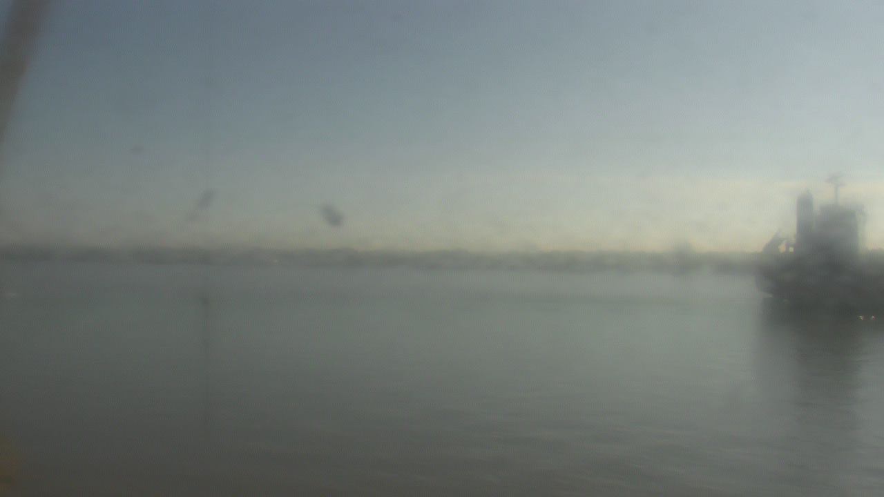 Thumbnail for current weather camera view from SBPG Port Ship Service Arabi in Arabi, Louisiana