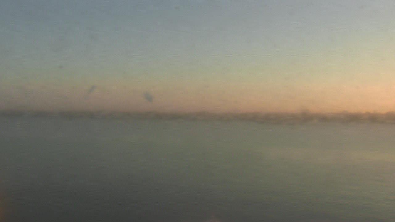 Thumbnail for current weather camera view from SBPG Port Ship Service Arabi in Arabi, Louisiana