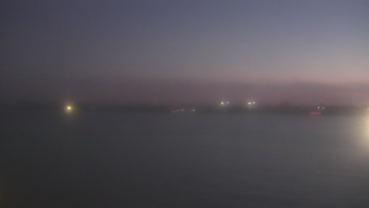 Thumbnail for current weather camera view from SBPG Port Ship Service Arabi in Arabi, Louisiana