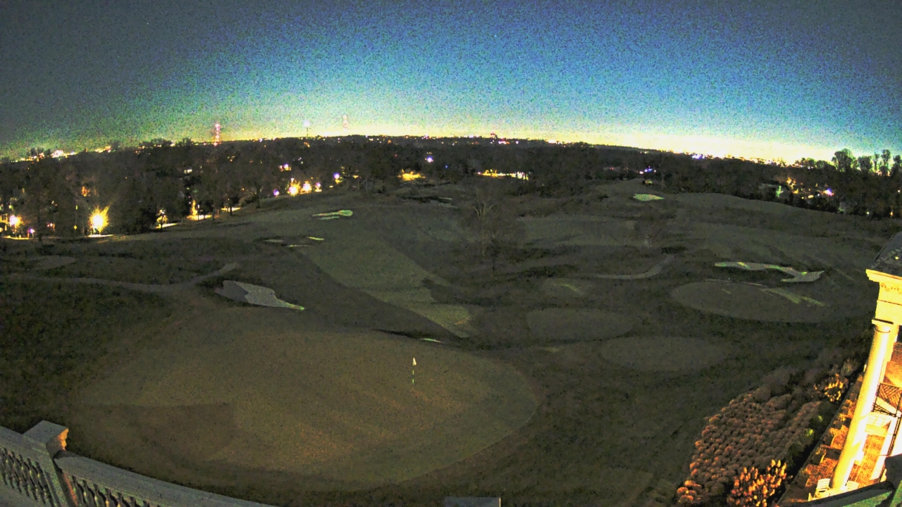 Thumbnail for current weather camera view from Washington Golf and Country Club in Arlington, Virginia