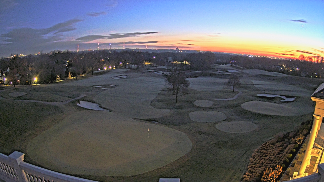 Thumbnail for current weather camera view from Washington Golf and Country Club in Arlington, Virginia
