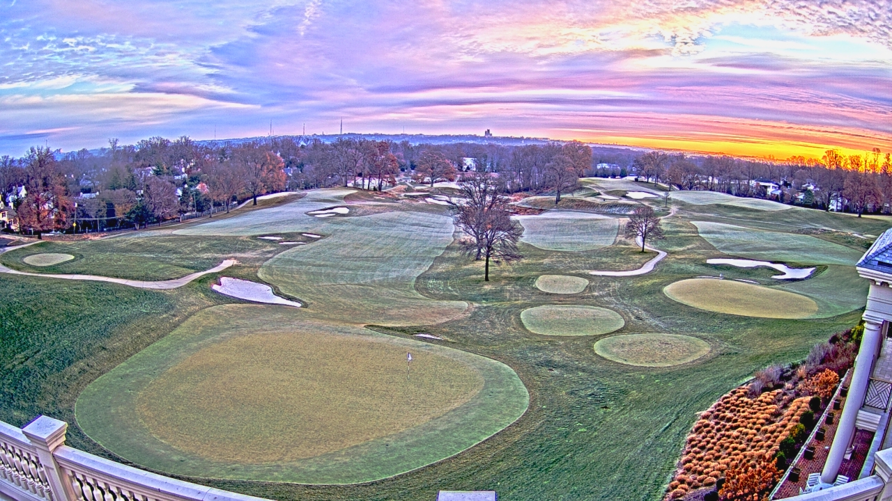 Thumbnail for current weather camera view from Washington Golf and Country Club in Arlington, Virginia