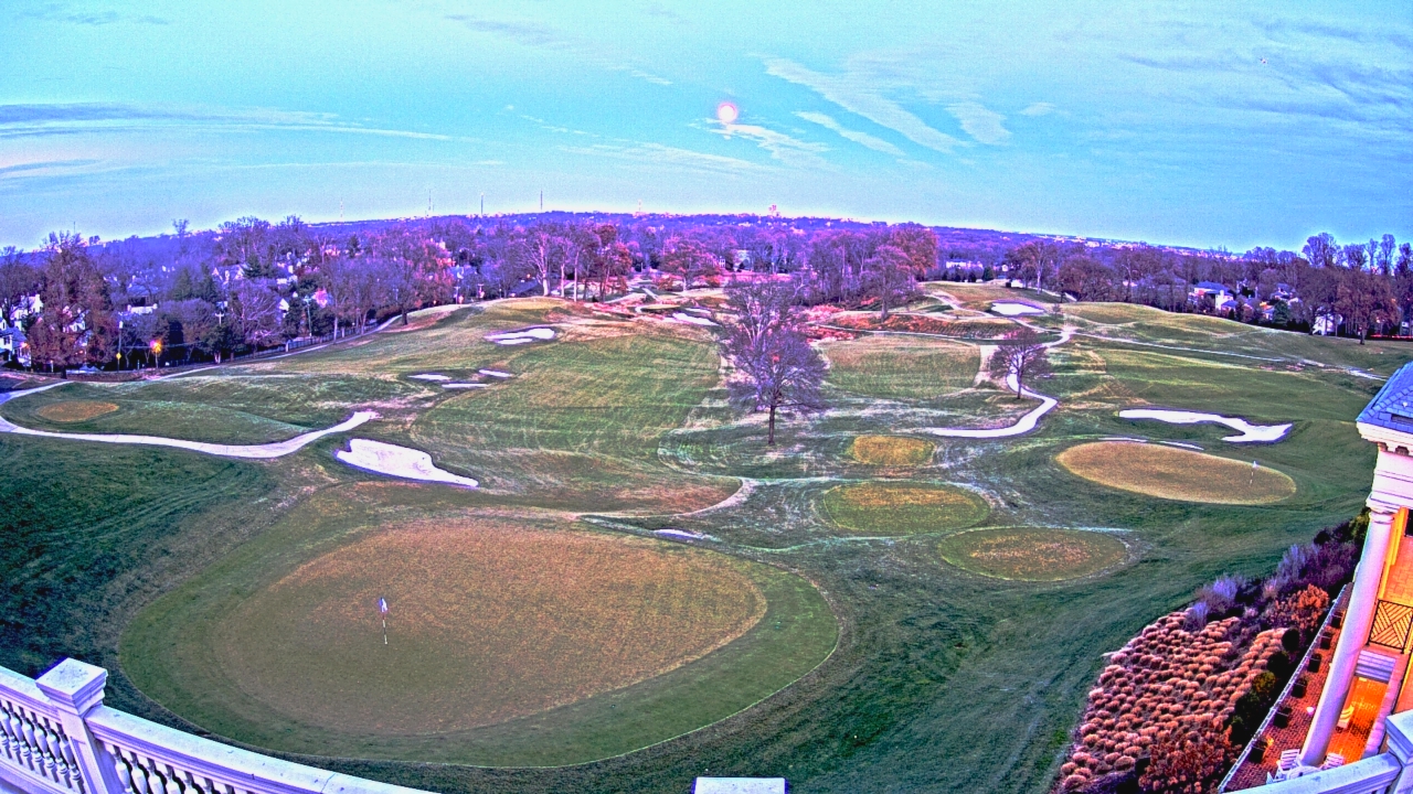 Thumbnail for current weather camera view from Washington Golf and Country Club in Arlington, Virginia