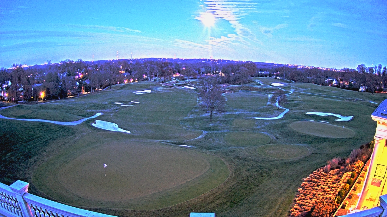 Thumbnail for current weather camera view from Washington Golf and Country Club in Arlington, Virginia