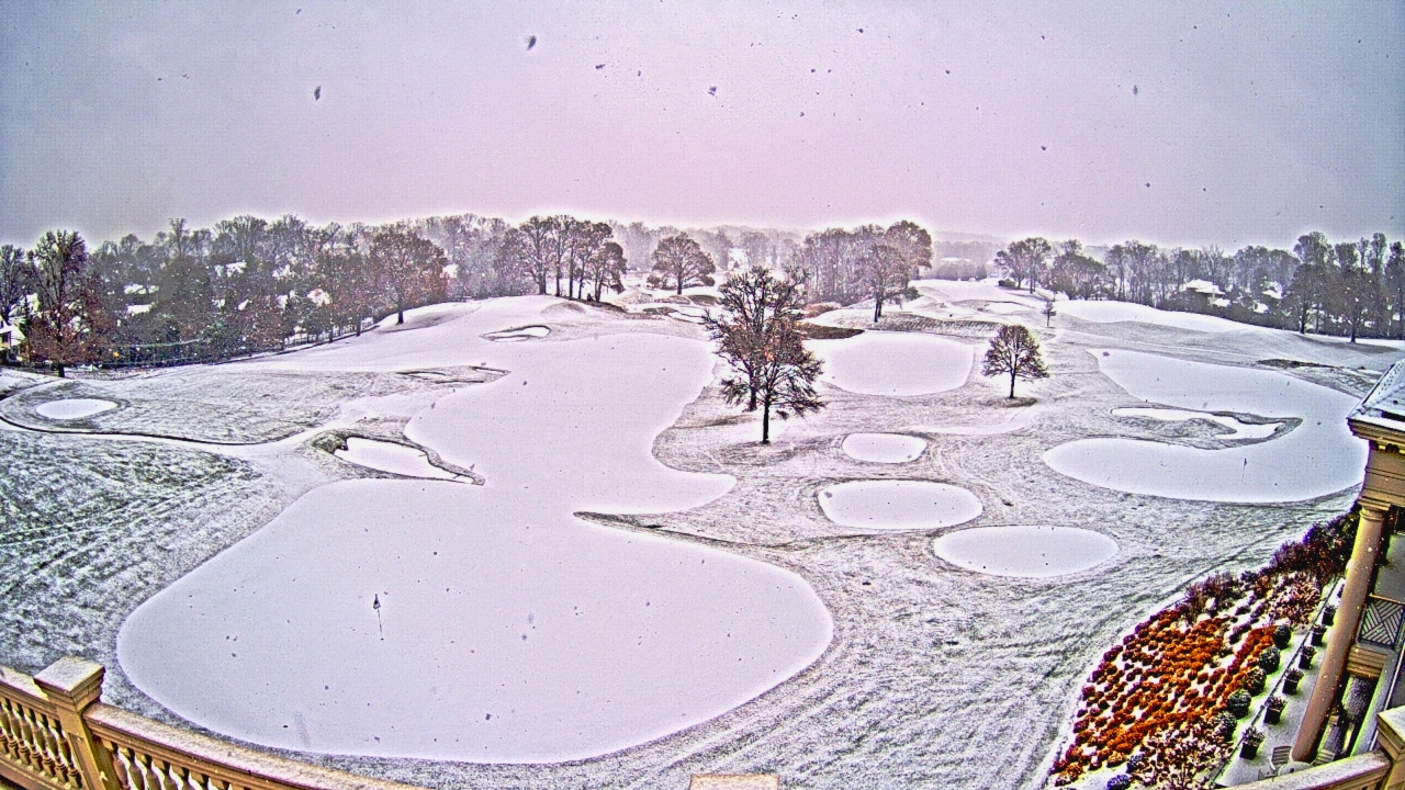 Thumbnail for current weather camera view from Washington Golf and Country Club in Arlington, Virginia
