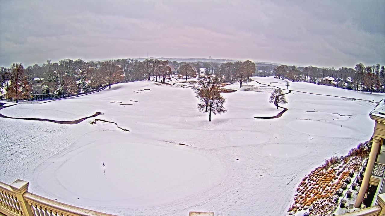 Thumbnail for current weather camera view from Washington Golf and Country Club in Arlington, Virginia