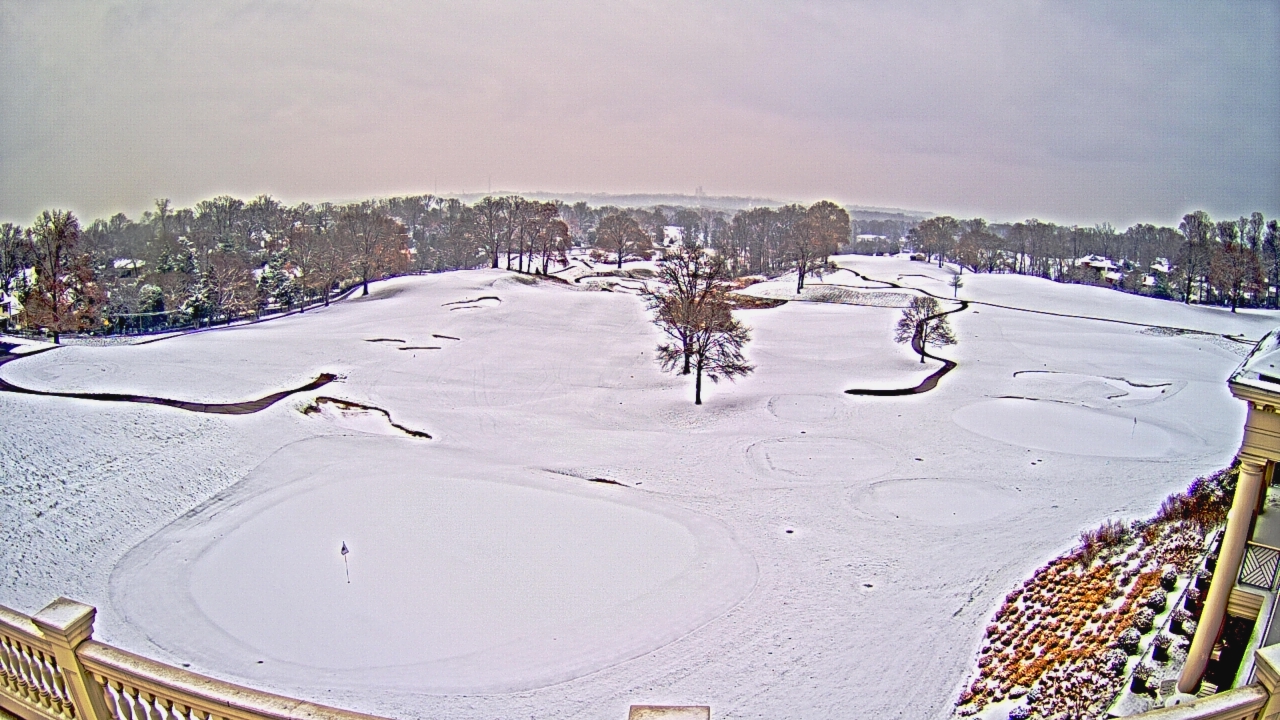 Thumbnail for current weather camera view from Washington Golf and Country Club in Arlington, Virginia