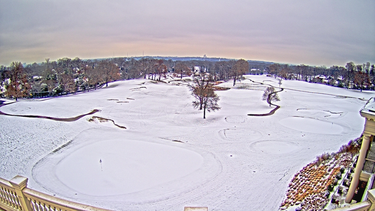 Thumbnail for current weather camera view from Washington Golf and Country Club in Arlington, Virginia