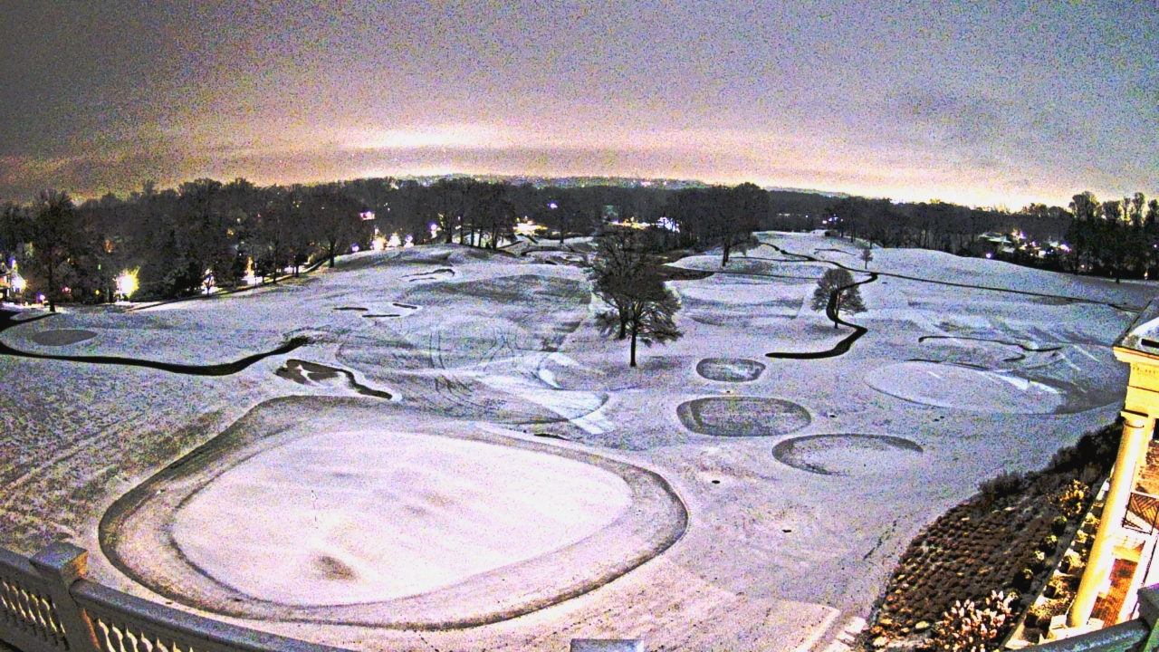 Thumbnail for current weather camera view from Washington Golf and Country Club in Arlington, Virginia