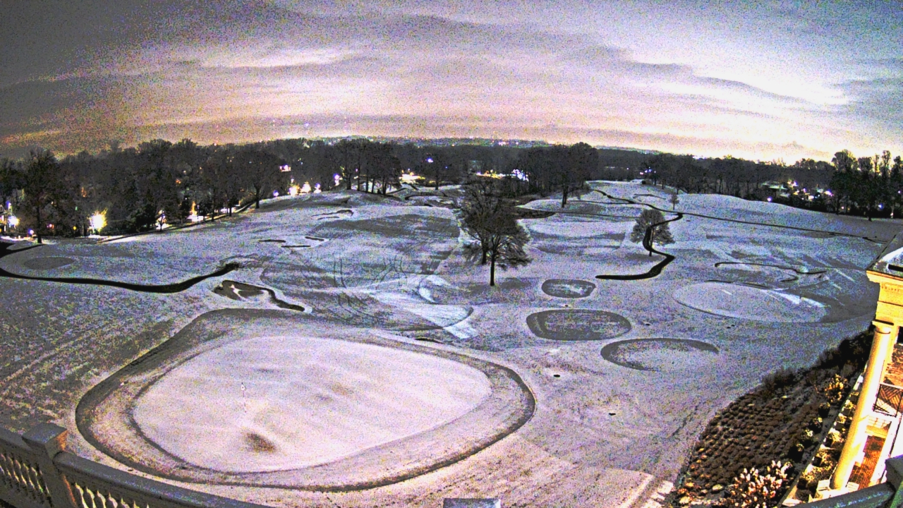Thumbnail for current weather camera view from Washington Golf and Country Club in Arlington, Virginia