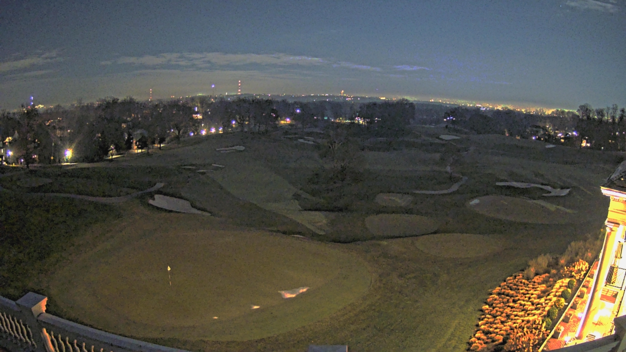 Thumbnail for current weather camera view from Washington Golf and Country Club in Arlington, Virginia