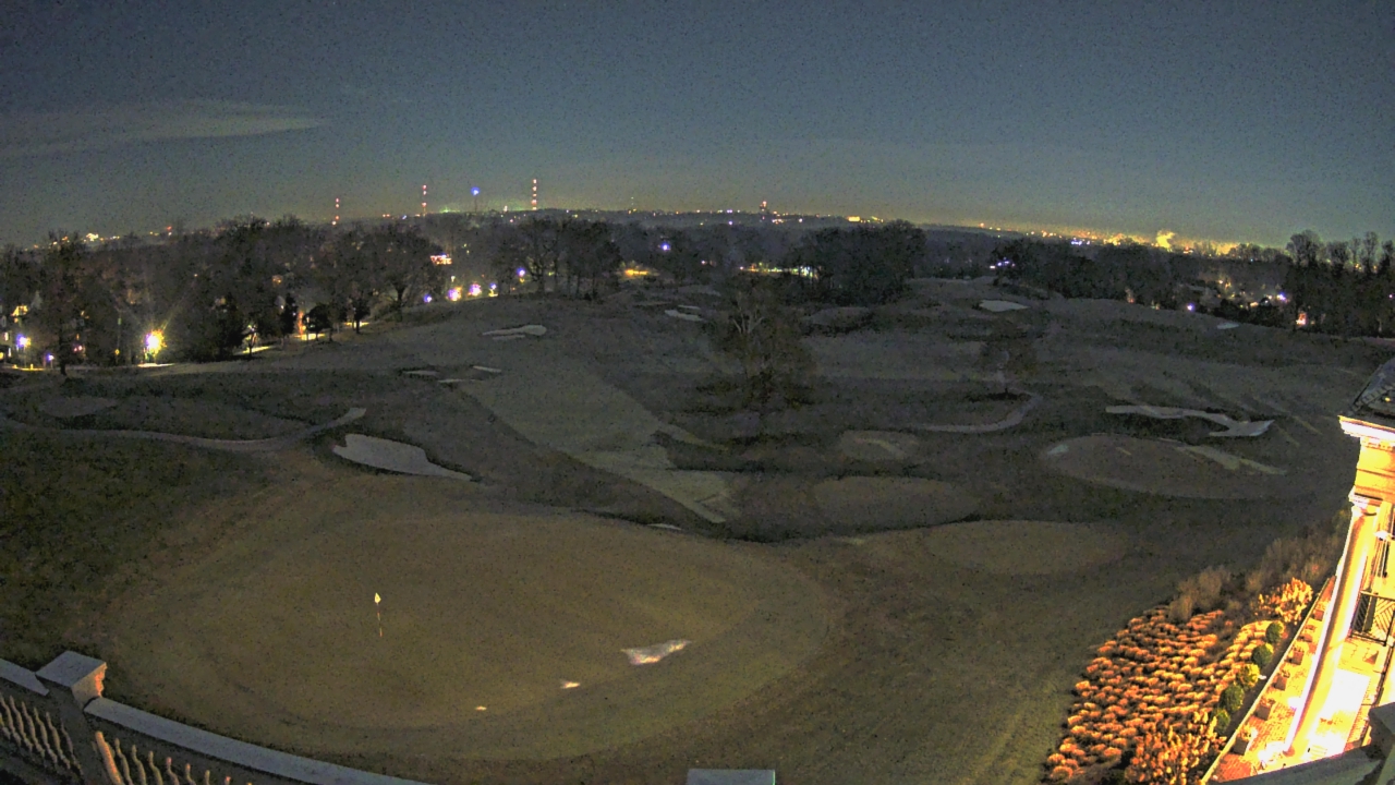 Thumbnail for current weather camera view from Washington Golf and Country Club in Arlington, Virginia