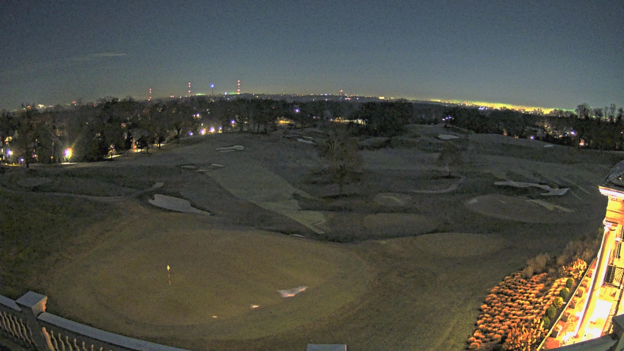 Thumbnail for current weather camera view from Washington Golf and Country Club in Arlington, Virginia