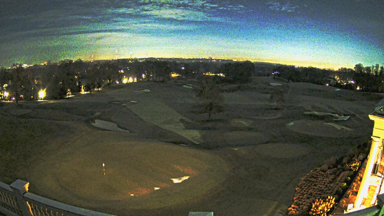 Thumbnail for current weather camera view from Washington Golf and Country Club in Arlington, Virginia