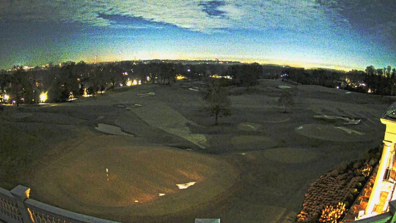 Thumbnail for current weather camera view from Washington Golf and Country Club in Arlington, Virginia