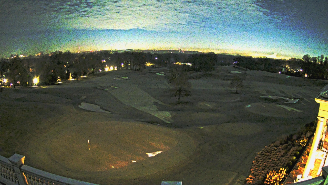 Thumbnail for current weather camera view from Washington Golf and Country Club in Arlington, Virginia