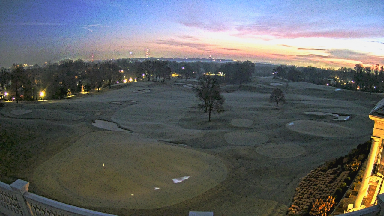 Thumbnail for current weather camera view from Washington Golf and Country Club in Arlington, Virginia