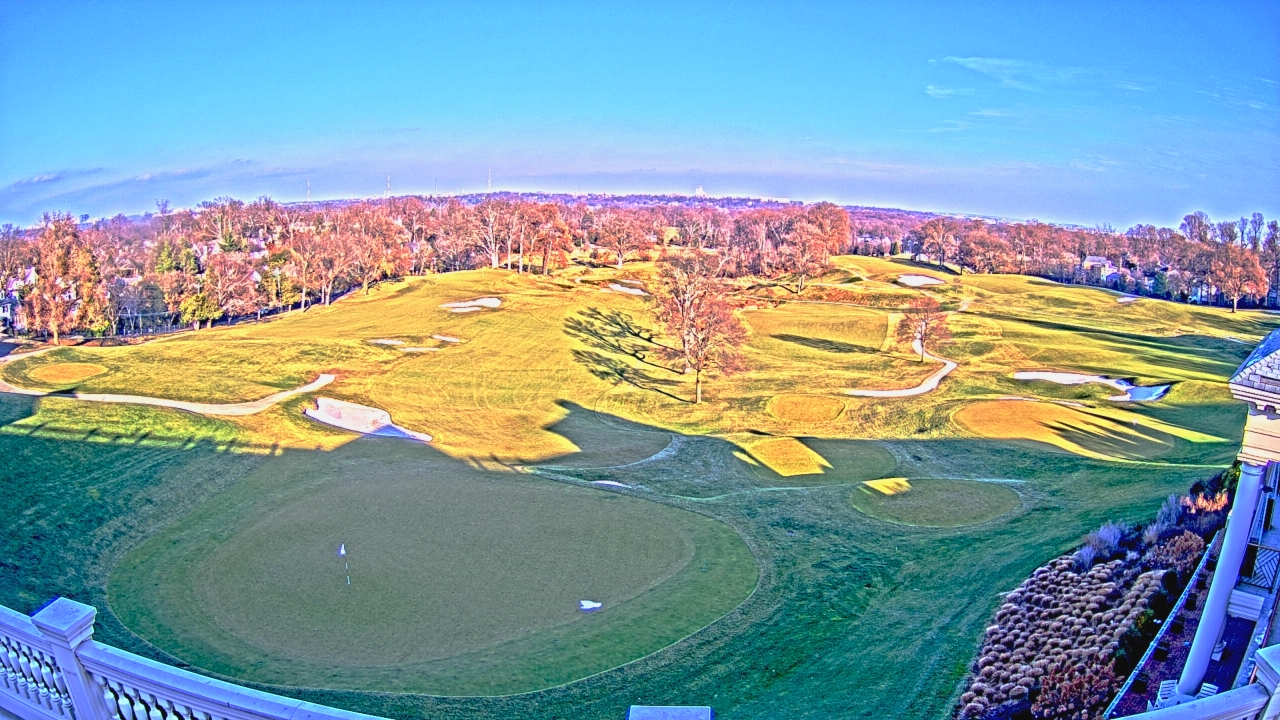 Thumbnail for current weather camera view from Washington Golf and Country Club in Arlington, Virginia