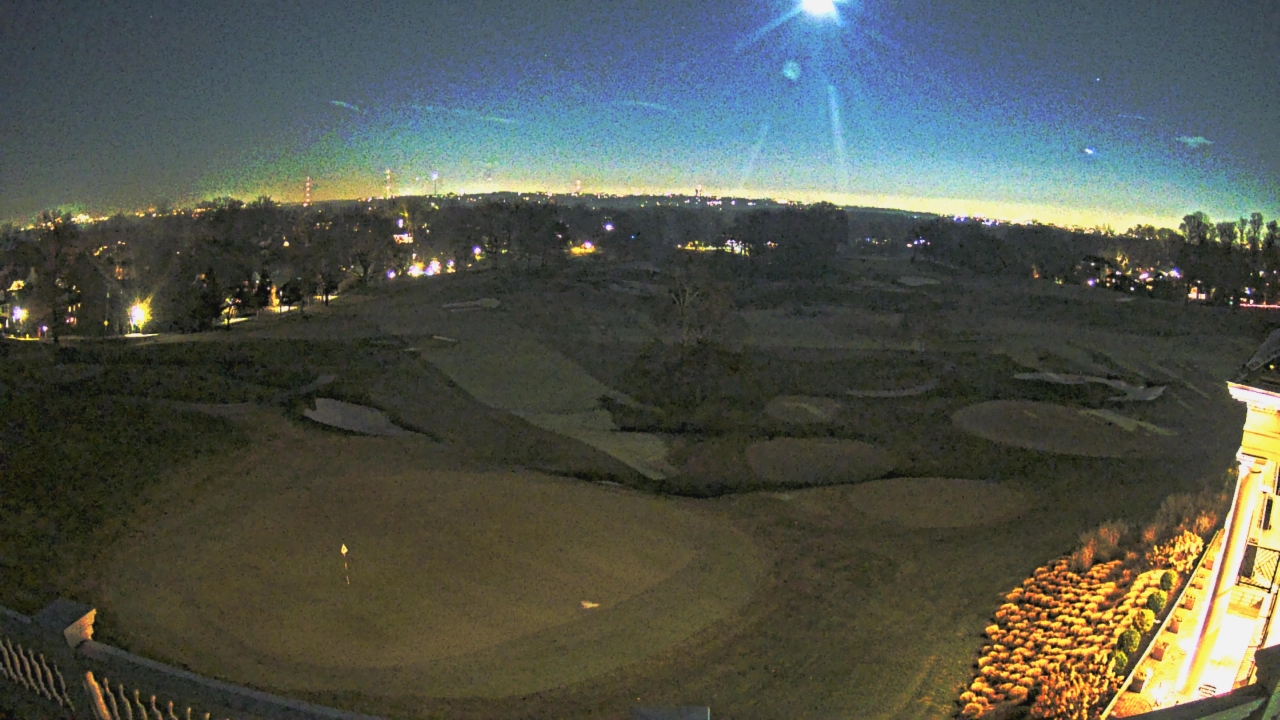 Thumbnail for current weather camera view from Washington Golf and Country Club in Arlington, Virginia
