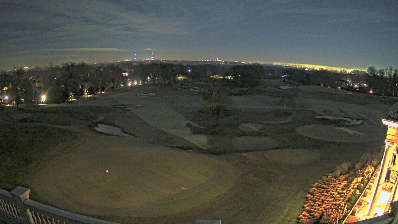 Thumbnail for current weather camera view from Washington Golf and Country Club in Arlington, Virginia