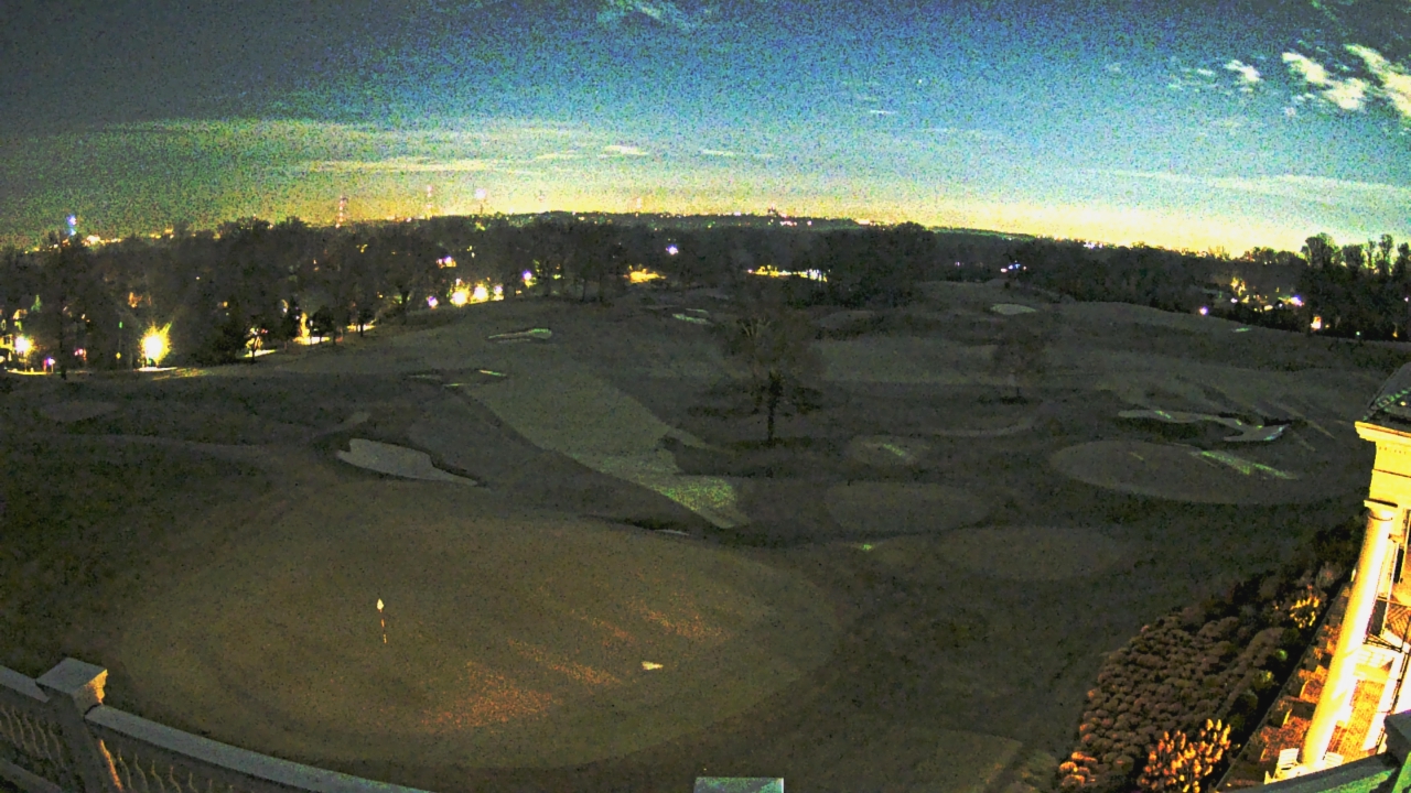 Thumbnail for current weather camera view from Washington Golf and Country Club in Arlington, Virginia