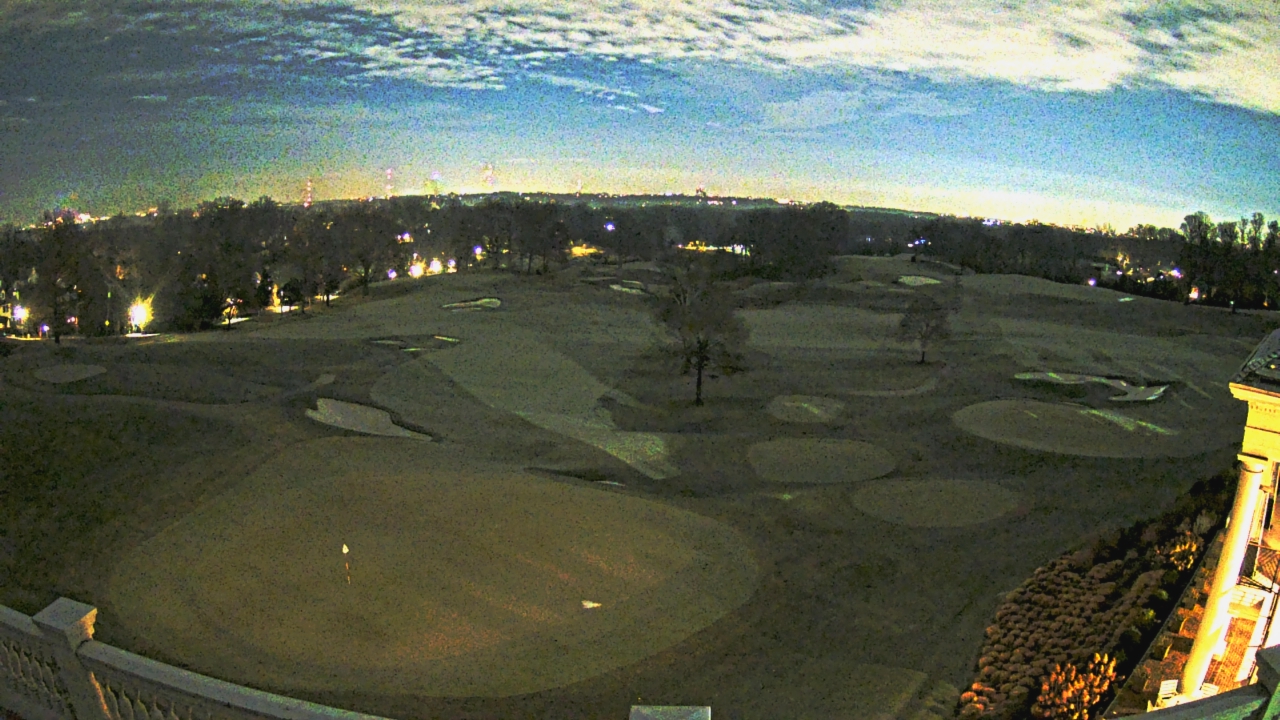 Thumbnail for current weather camera view from Washington Golf and Country Club in Arlington, Virginia